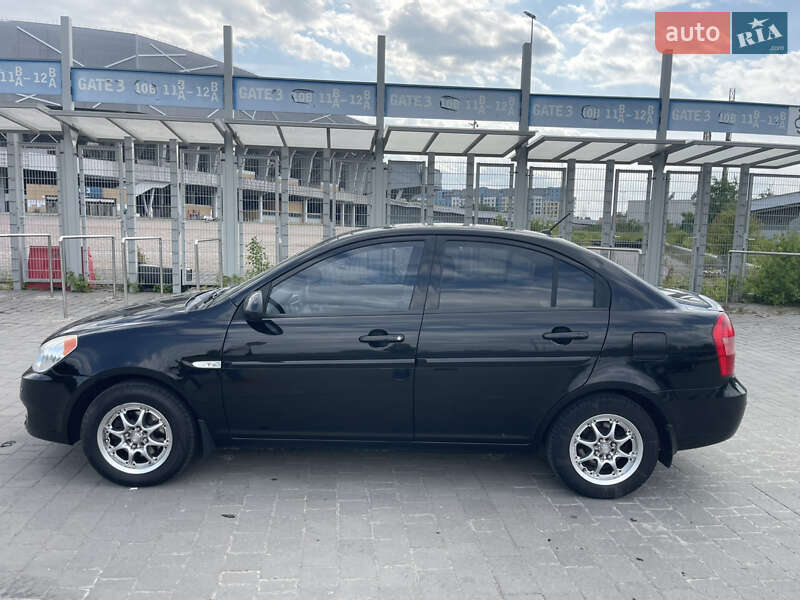 Седан Hyundai Accent 2008 в Львові