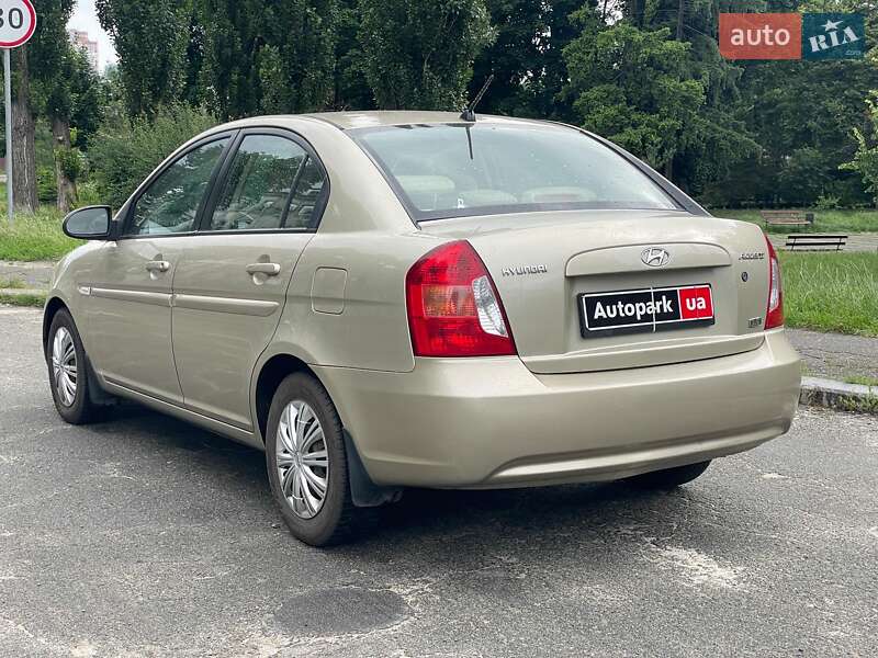 Седан Hyundai Accent 2007 в Киеве