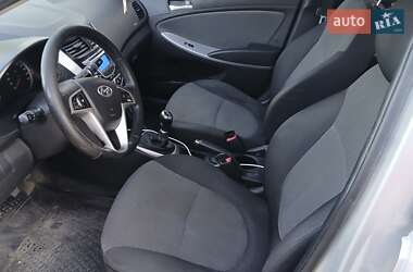 Седан Hyundai Accent 2013 в 