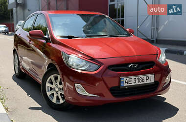 Седан Hyundai Accent 2012 в Киеве