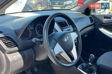 Седан Hyundai Accent 2012 в 