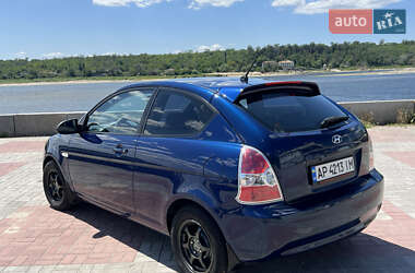 Хэтчбек Hyundai Accent 2008 в 