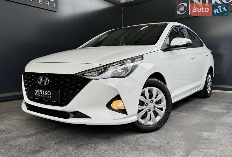 Hyundai Accent 2021