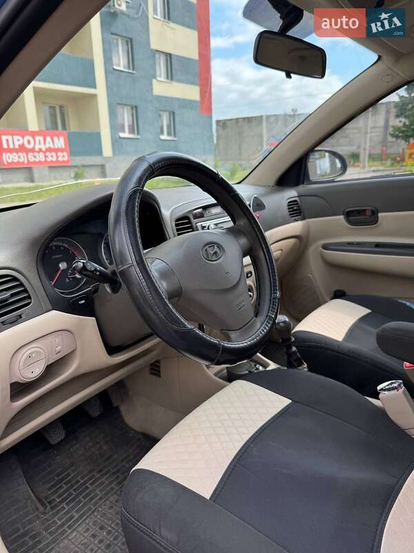 Седан Hyundai Accent 2008 в Харькове
