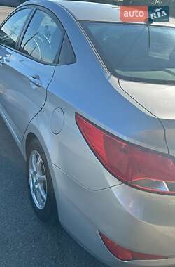 Седан Hyundai Accent 2016 в 