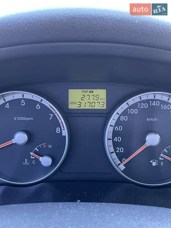 Седан Hyundai Accent 2008 в Виннице