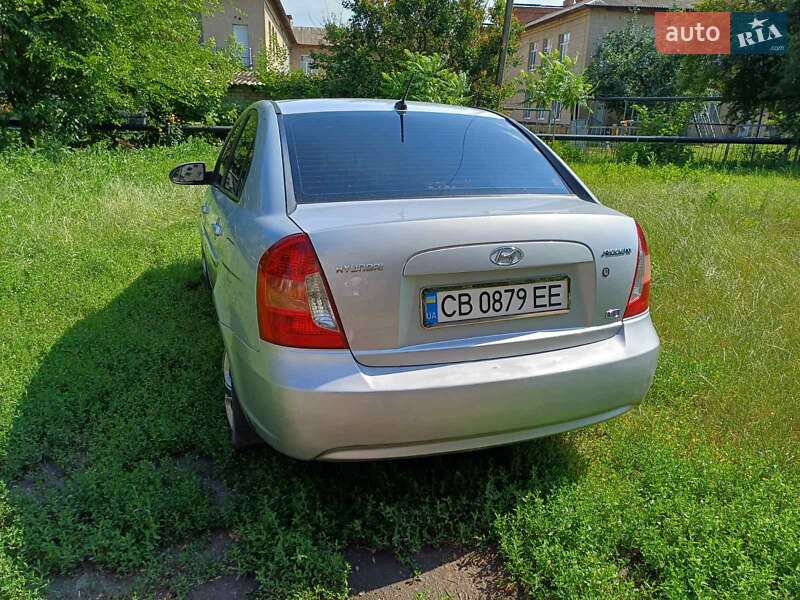 Седан Hyundai Accent 2008 в Варві