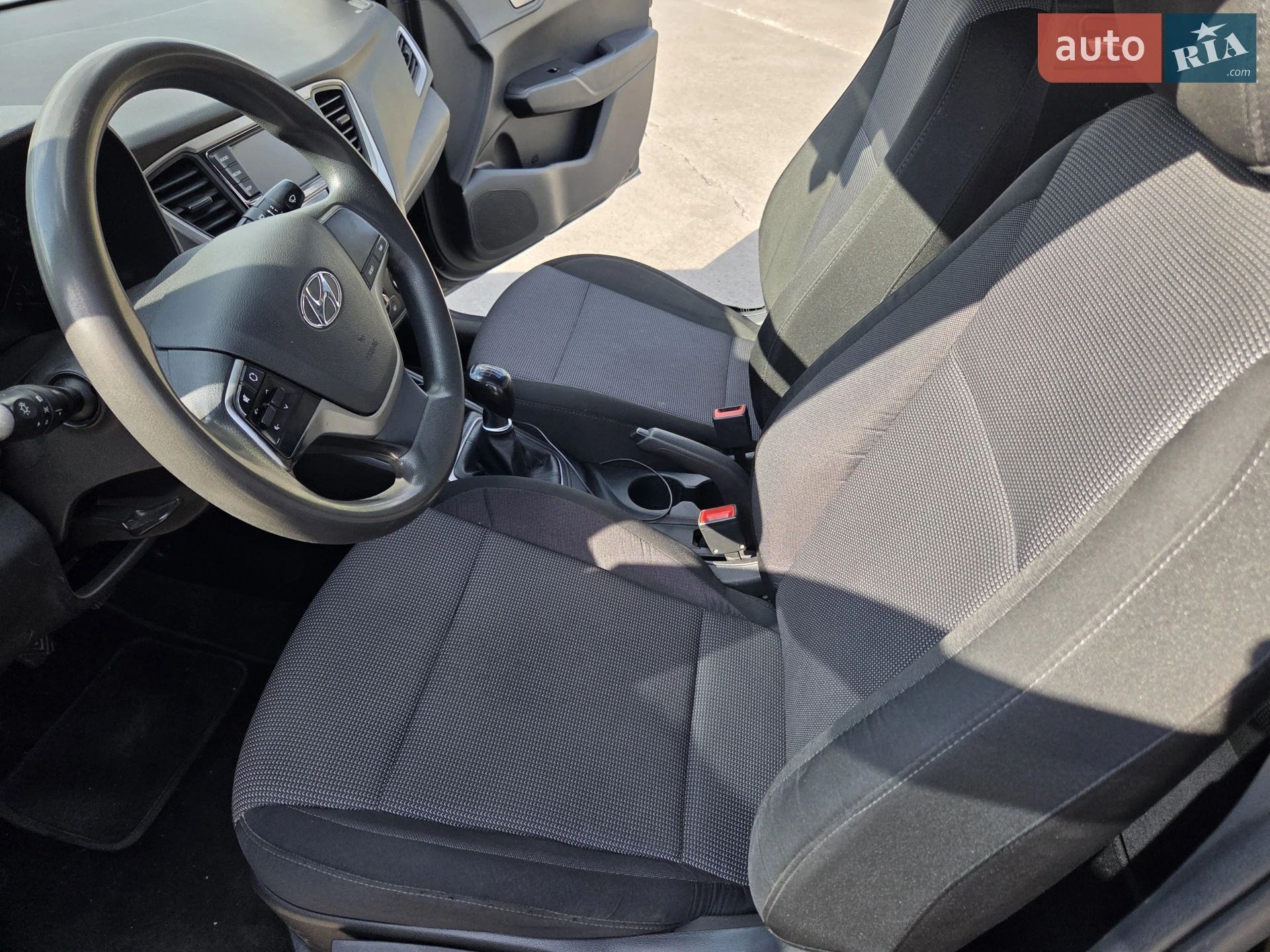 2017 Hyundai Accent - мініатюра 18