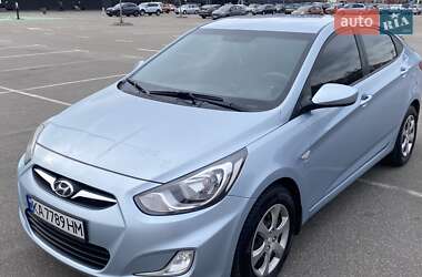 Седан Hyundai Accent 2012 в Киеве