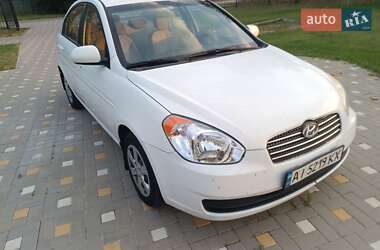Седан Hyundai Accent 2010 в Киеве