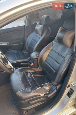 Седан Hyundai Accent 2011 в 