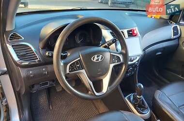 Седан Hyundai Accent 2011 в 