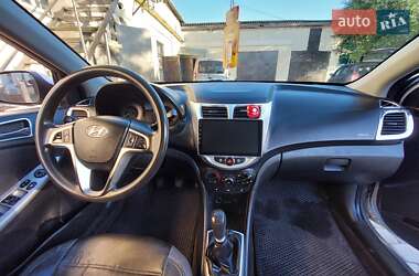 Седан Hyundai Accent 2011 в 