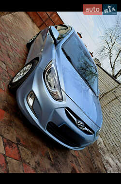Седан Hyundai Accent 2011 в Сумах