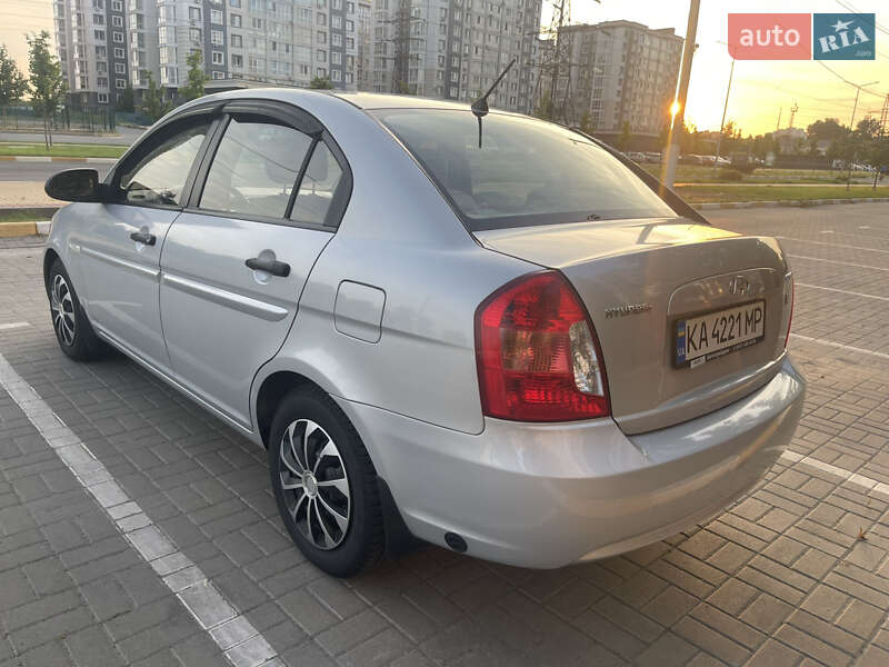 Седан Hyundai Accent 2007 в Киеве