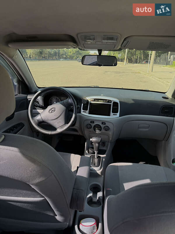 Седан Hyundai Accent 2008 в Днепре
