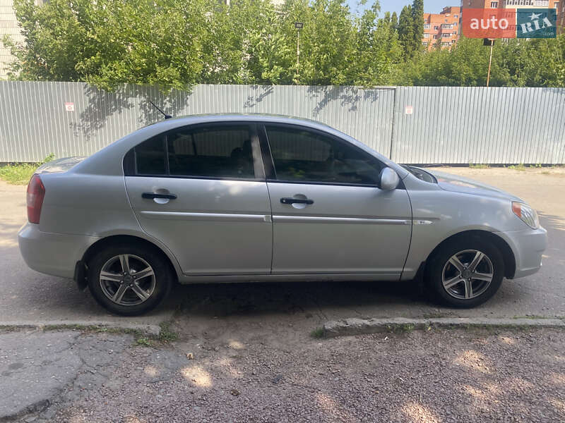 Седан Hyundai Accent 2008 в Сумах