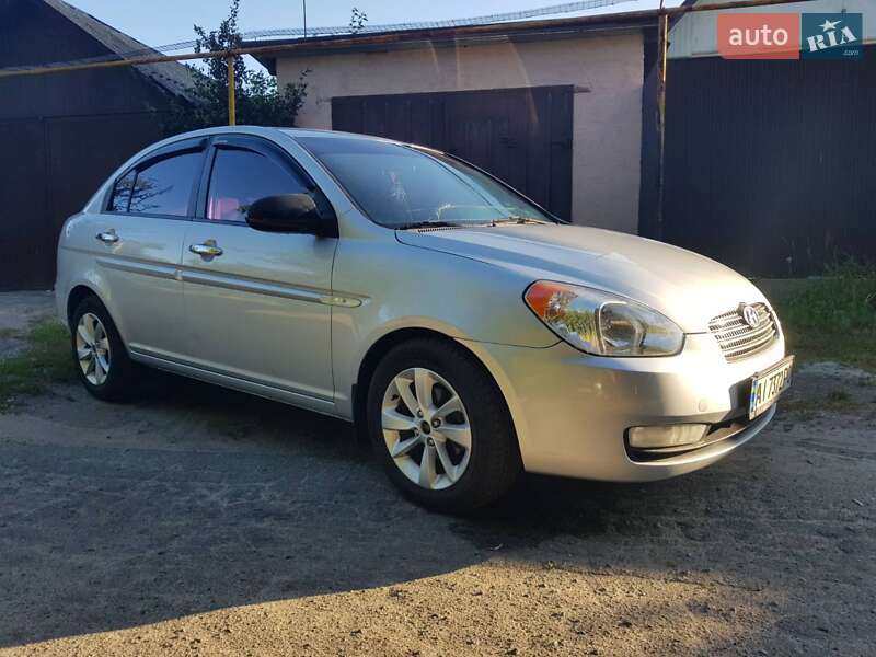 Седан Hyundai Accent 2008 в Вышгороде
