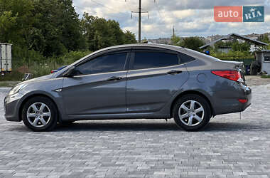 Седан Hyundai Accent 2013 в 