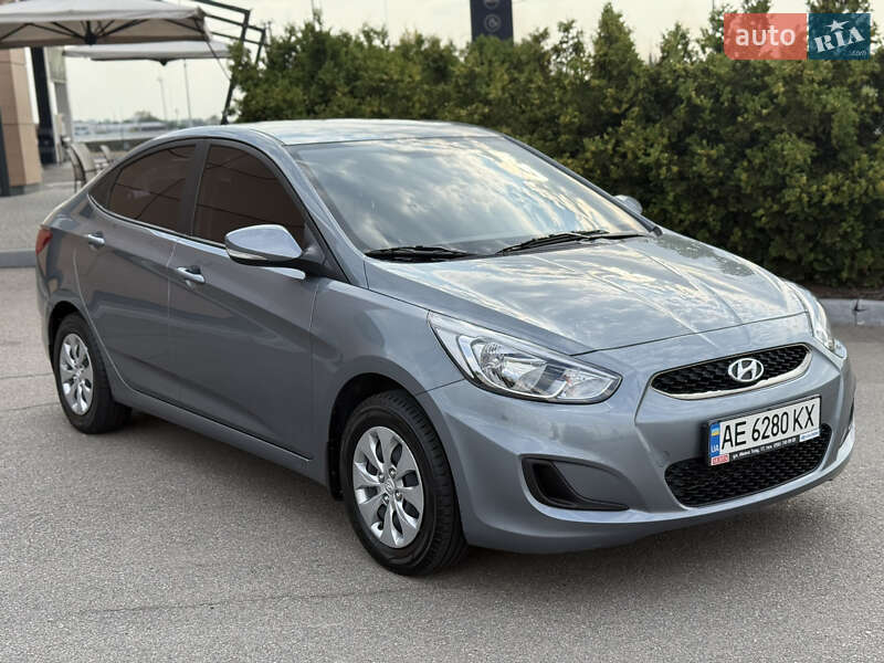 Седан Hyundai Accent 2019 в Днепре
