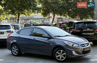 Седан Hyundai Accent 2011 в 
