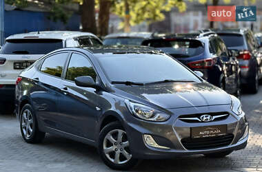 Седан Hyundai Accent 2011 в 