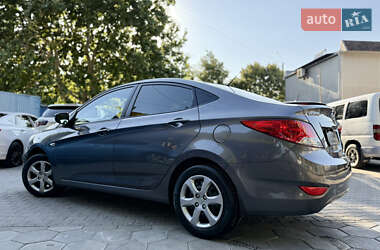 Седан Hyundai Accent 2011 в 