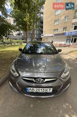 Седан Hyundai Accent 2013 в Виннице