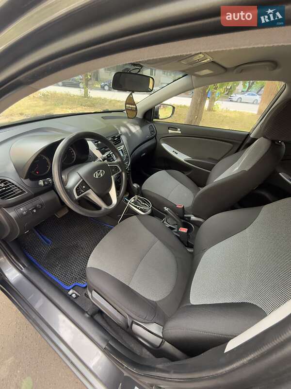 Седан Hyundai Accent 2013 в Виннице
