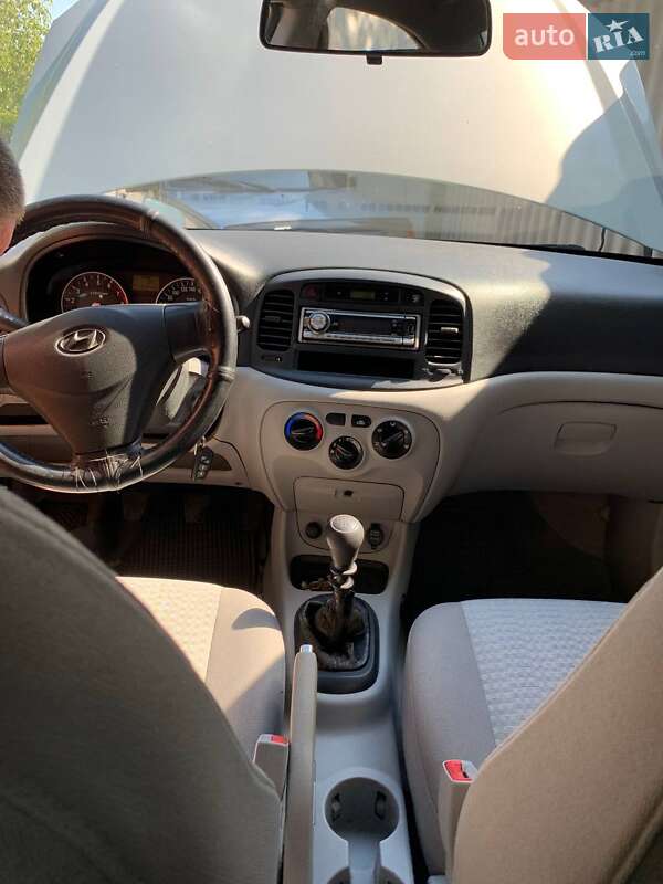 Седан Hyundai Accent 2008 в Запорожье
