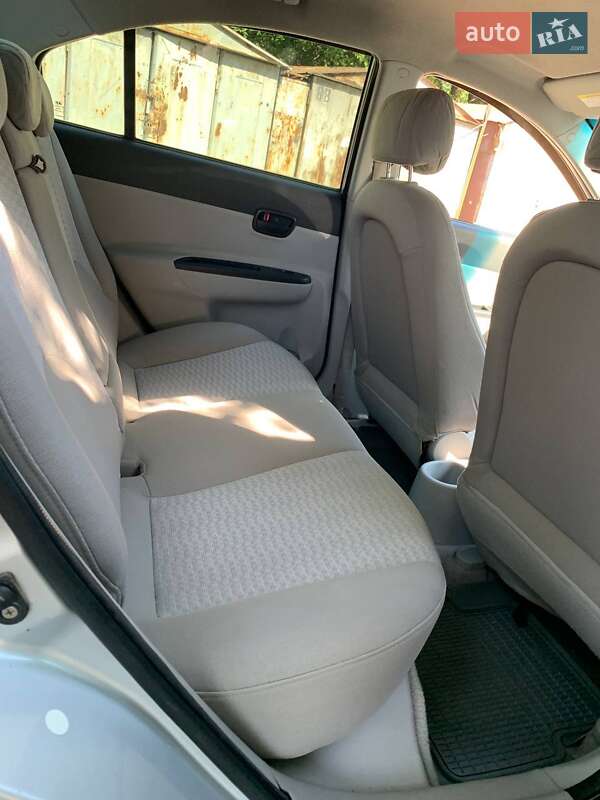 Седан Hyundai Accent 2008 в Запорожье