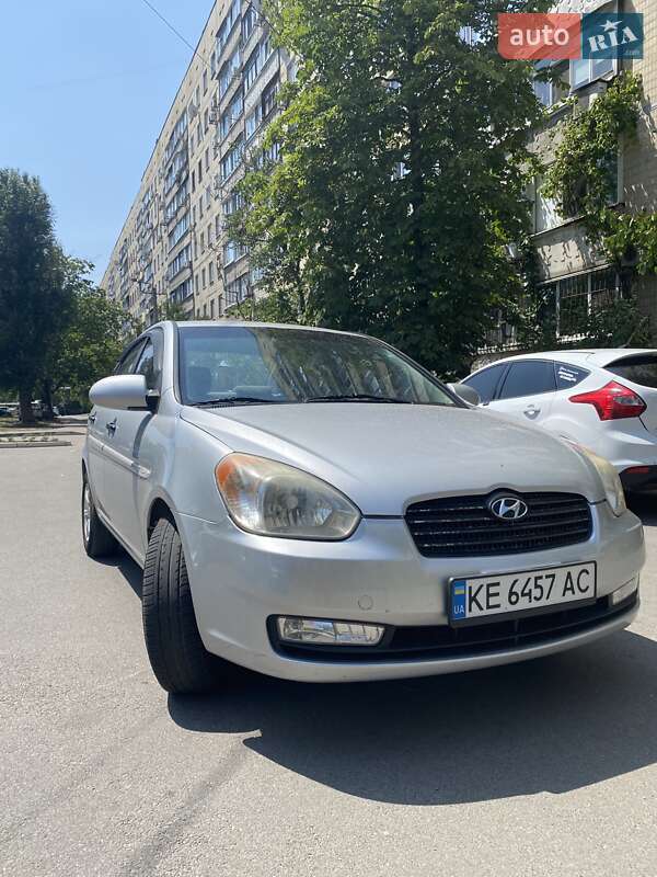 Седан Hyundai Accent 2008 в Днепре