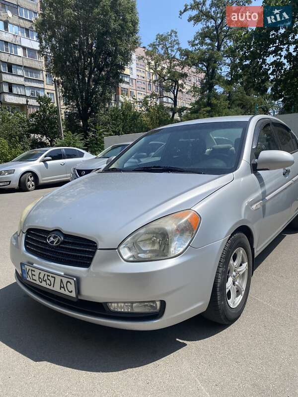 Седан Hyundai Accent 2008 в Днепре