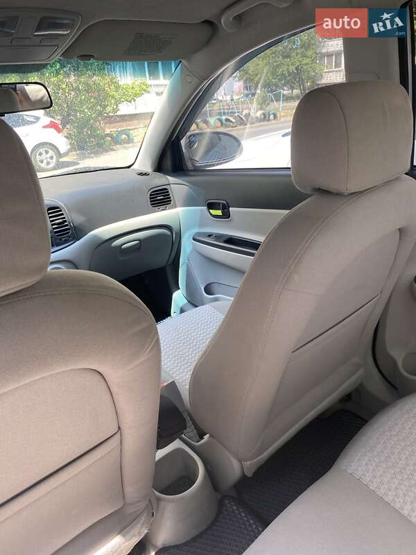Седан Hyundai Accent 2008 в Днепре