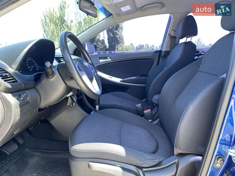 Седан Hyundai Accent 2012 в Киеве