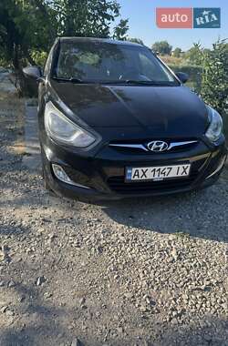 Hyundai Accent 2013 Hyundai Accent 2013