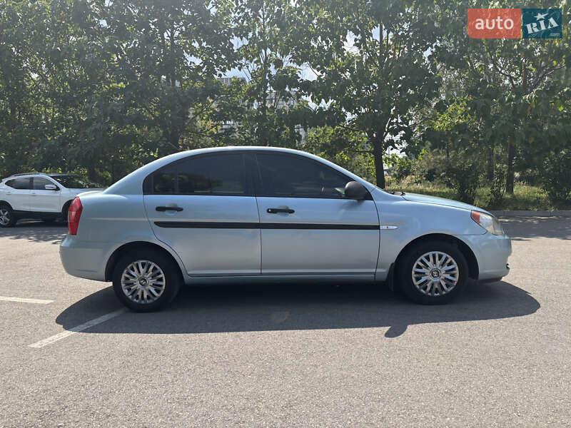 Седан Hyundai Accent 2010 в Запоріжжі