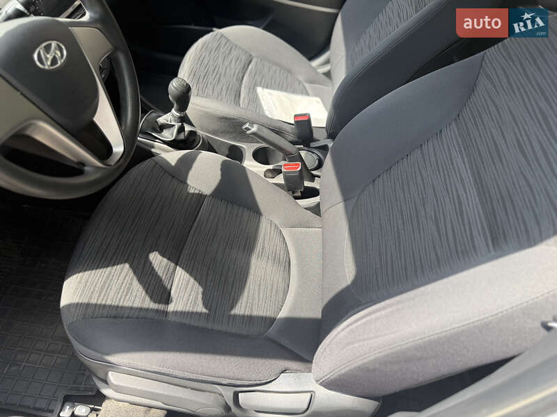 Седан Hyundai Accent 2019 в Киеве