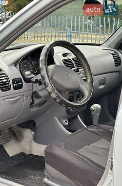 Седан Hyundai Accent 2002 в 