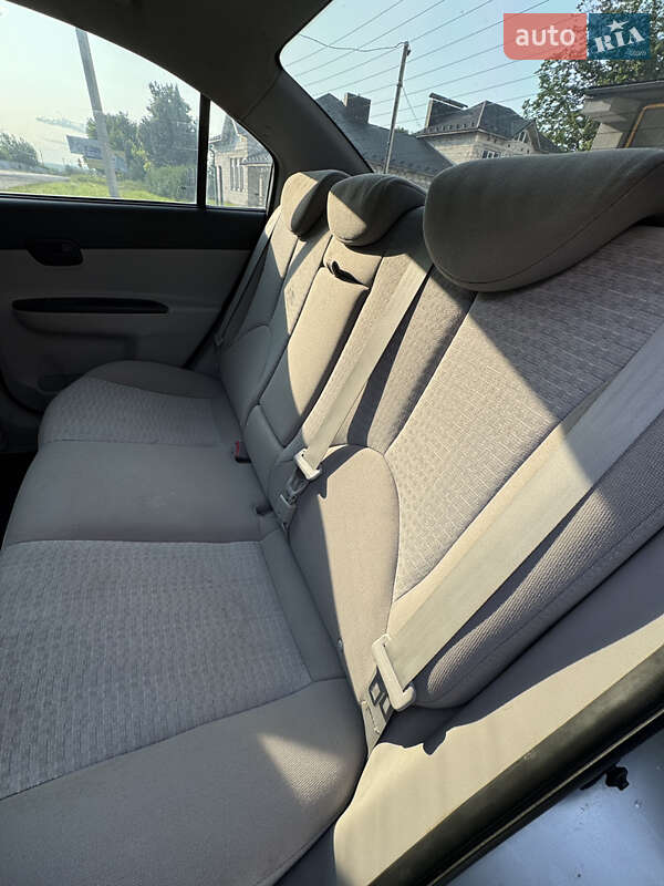 Седан Hyundai Accent 2008 в Борщеве