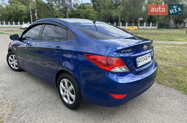 Седан Hyundai Accent 2013 в 