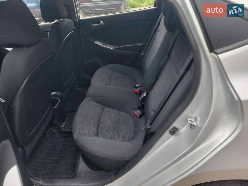 Седан Hyundai Accent 2016 в Львове