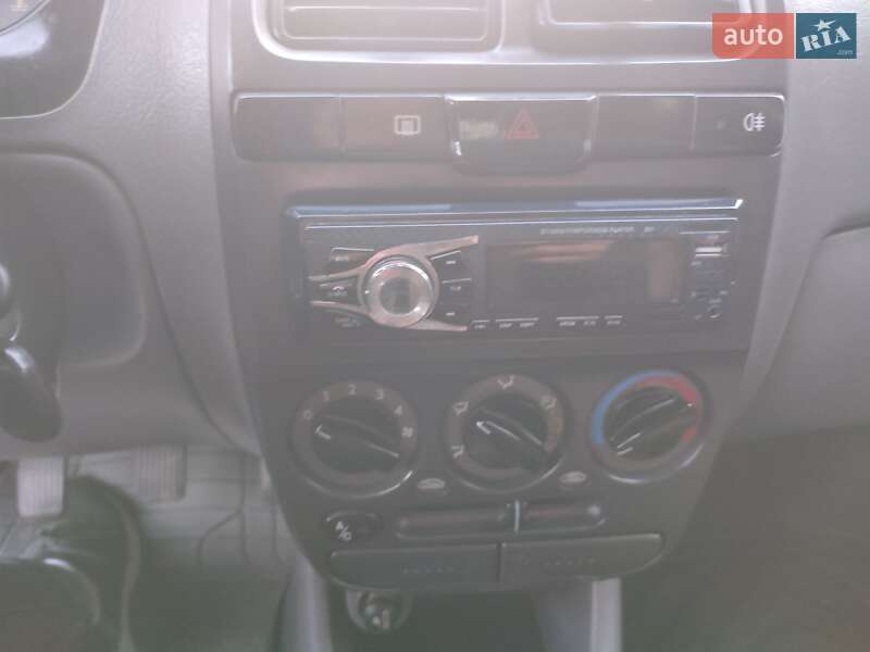 Седан Hyundai Accent 2004 в Баре