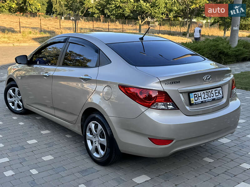 Седан Hyundai Accent 2013 в Одессе