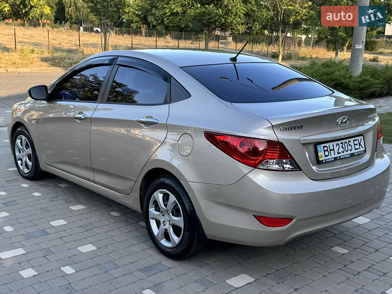 Седан Hyundai Accent 2013 в Одессе