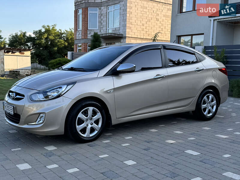 Седан Hyundai Accent 2013 в Одессе