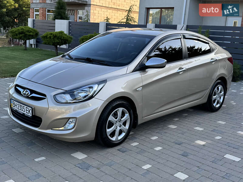 Седан Hyundai Accent 2013 в Одессе