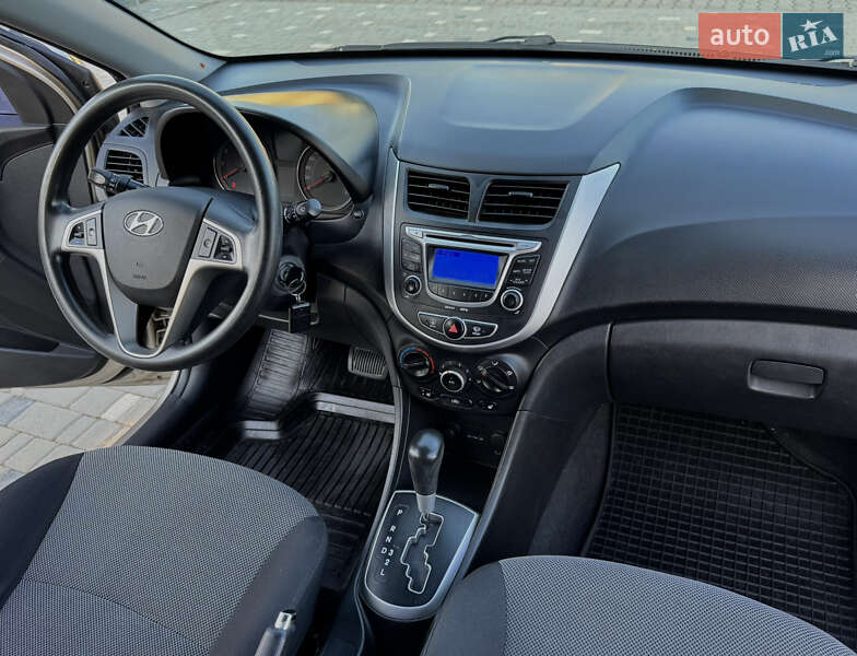 Седан Hyundai Accent 2013 в Одессе