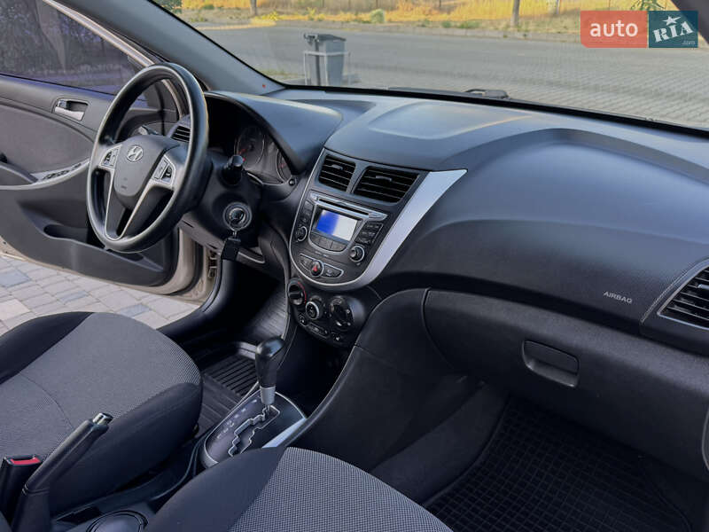 Седан Hyundai Accent 2013 в Одессе