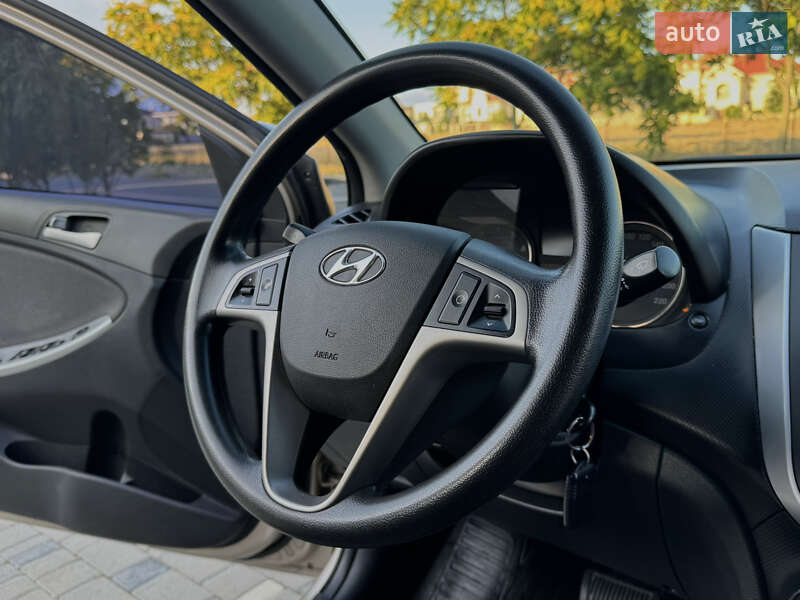 Седан Hyundai Accent 2013 в Одессе